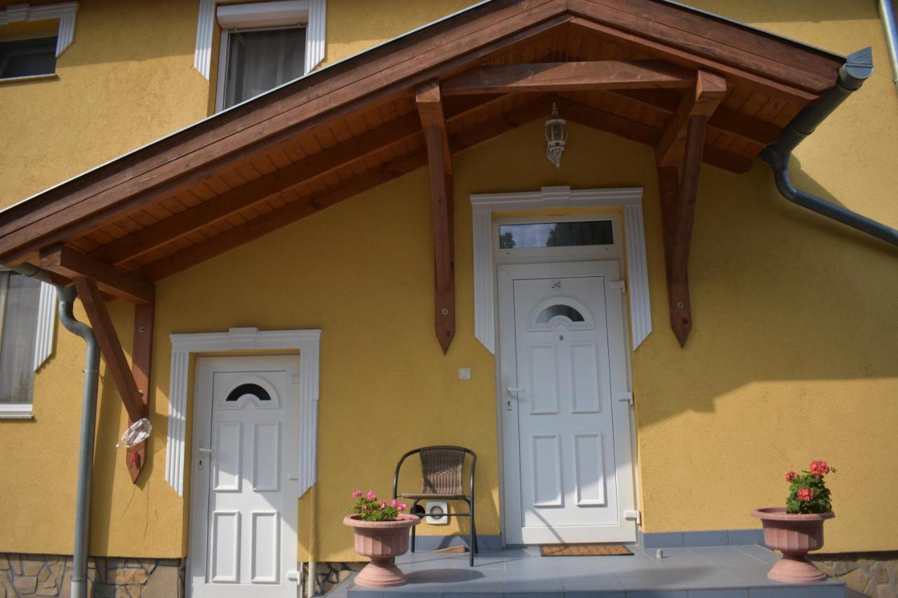 Villa Bella Apartman Buk Exterior photo