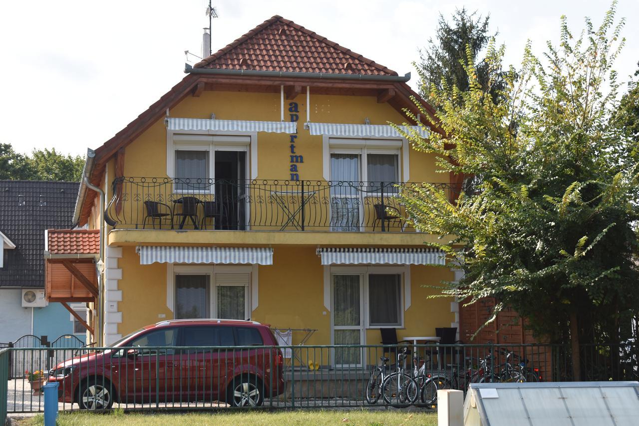Villa Bella Apartman Buk Exterior photo