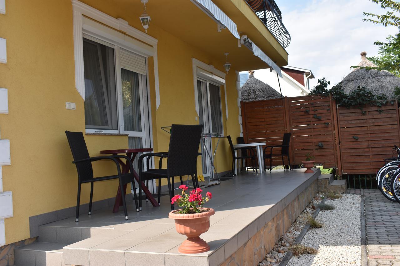 Villa Bella Apartman Buk Exterior photo