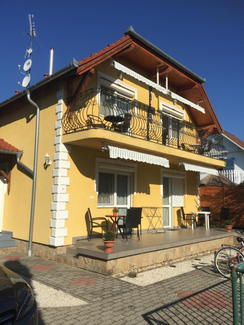 Villa Bella Apartman Buk Exterior photo