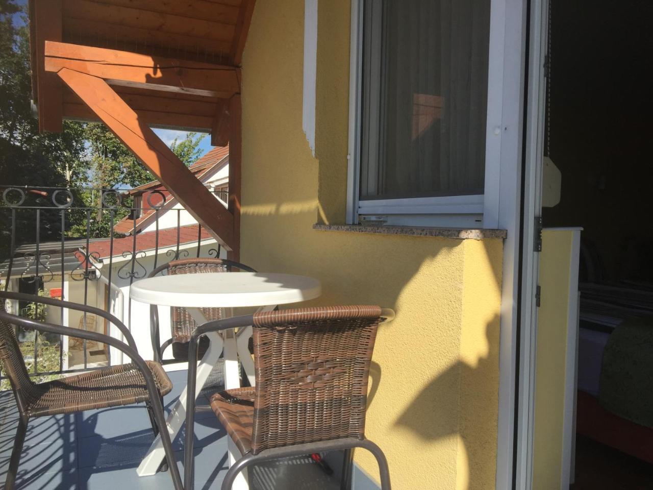 Villa Bella Apartman Buk Exterior photo